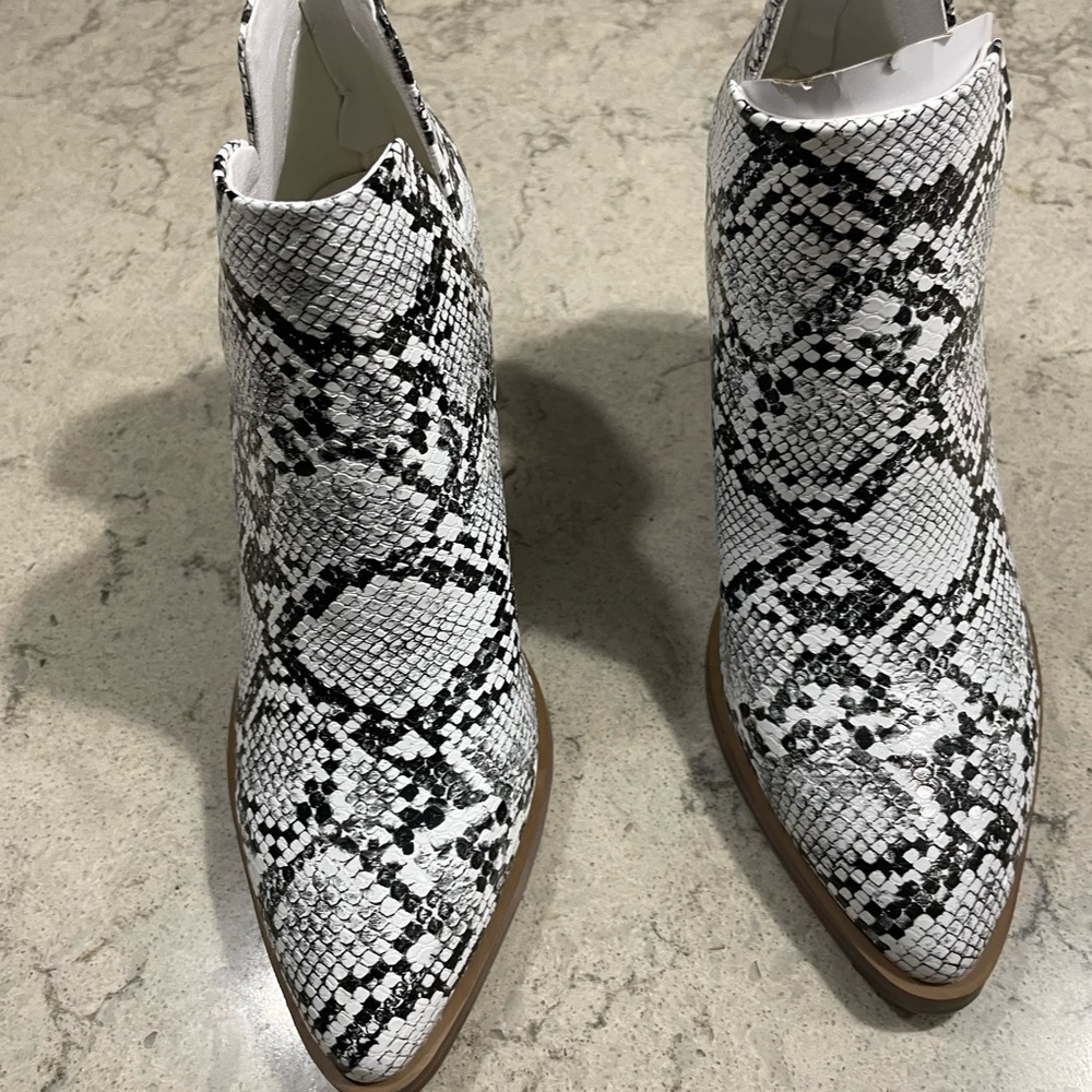 Elegant Black and White Snake Print Ankle Booties